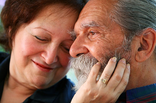 Happy Retired Couple © Ian MacKenzie Happy Retired Couple