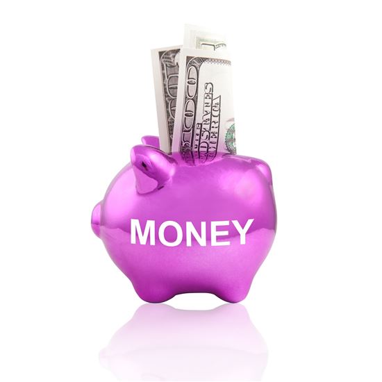 Piggy Bank Money © Tax Credits (CC BY 2.0) https://www.flickr.com/photos/76657755@N04/6921656694/ Piggy Bank Money