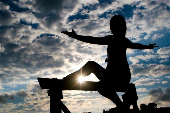 Yoga © Jean Henrique Wichinoski (CC BY-SA 2.0) https://www.flickr.com/photos/jeanwichinoski/4833916031/ Yoga