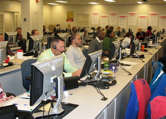 State Farm Call Center © State Farm (CC BY 2.0) https://www.flickr.com/photos/statefarm/8163895040/ State Farm Call Center