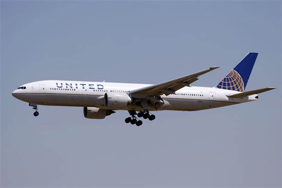 united business class baggage limit