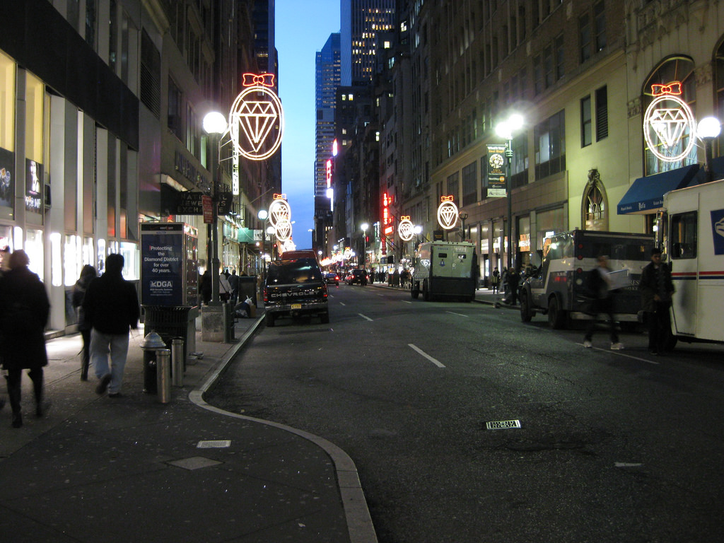 NYC Diamond District: Best Stores and Engagement Ring Secrets